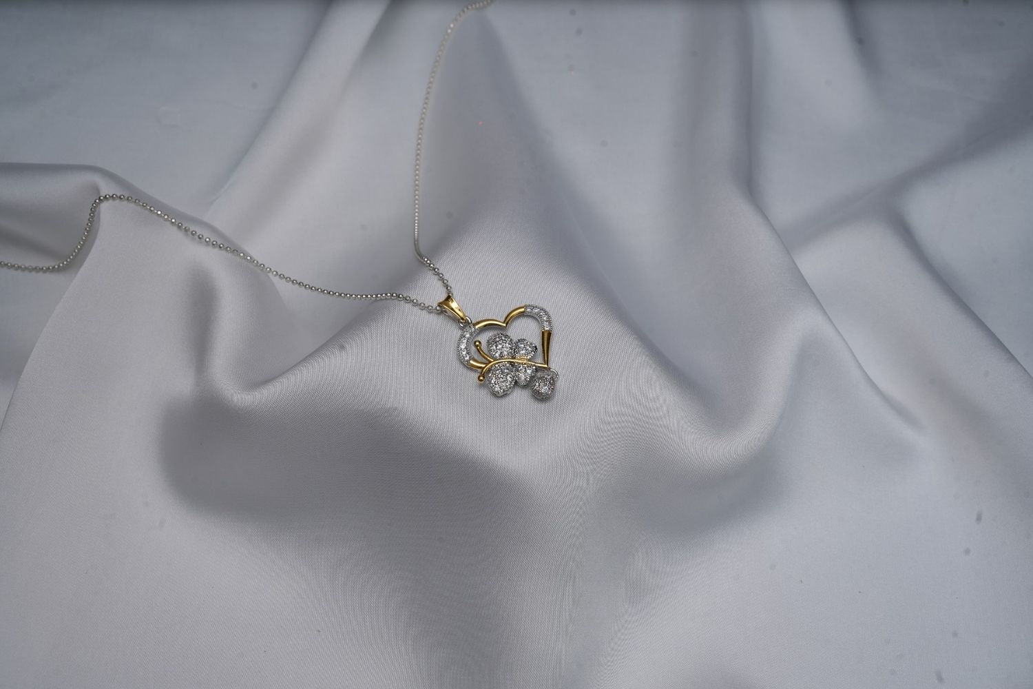 Beautiful Open Heart Premium design Pendant Necklace