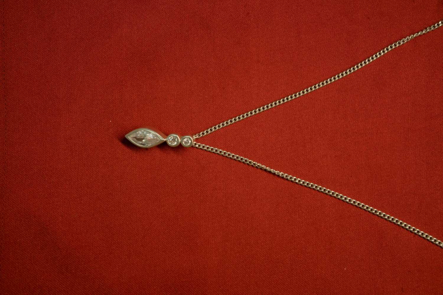 Regal Bloom Pendant Set