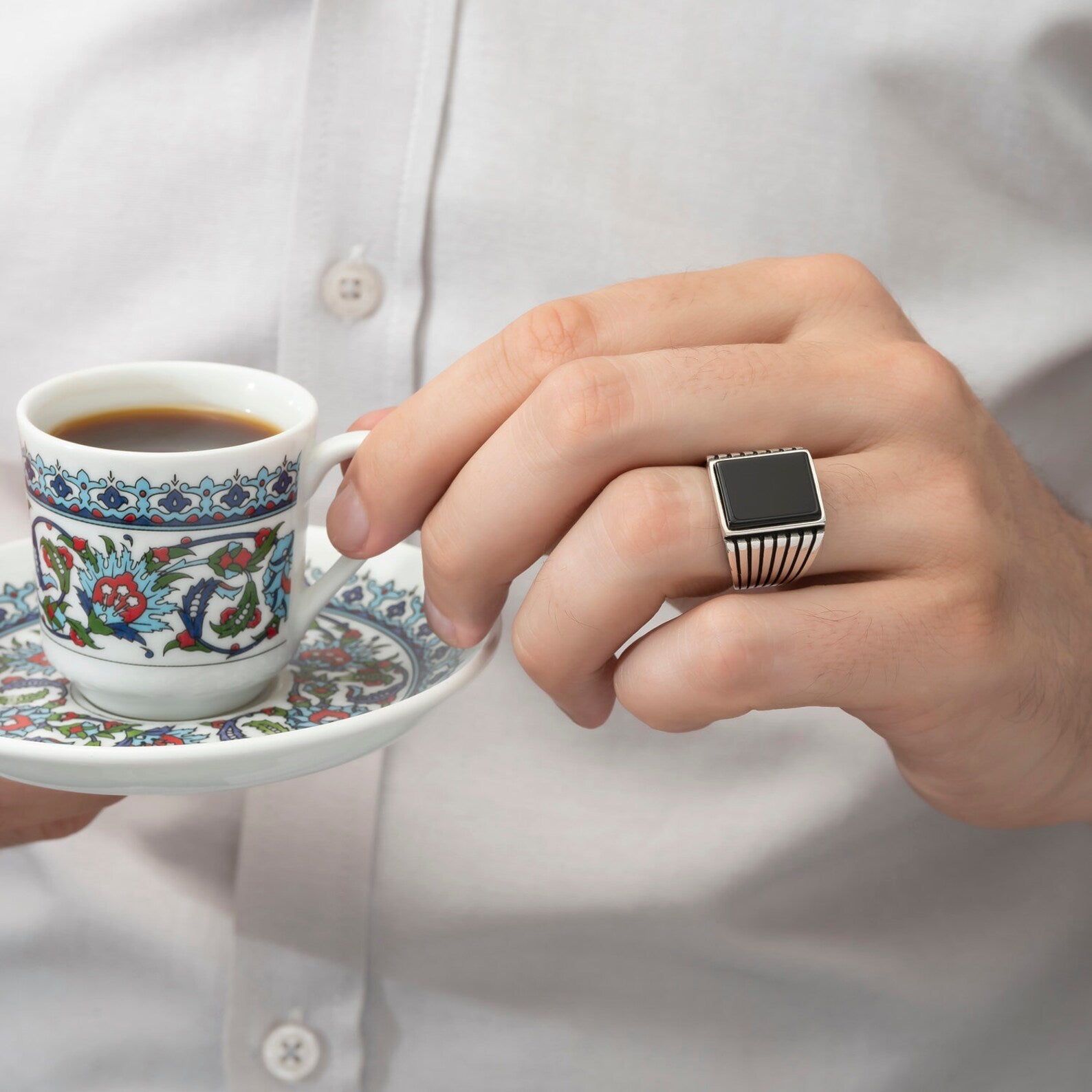 Istanbul Legacy Black Aqeeq Ring