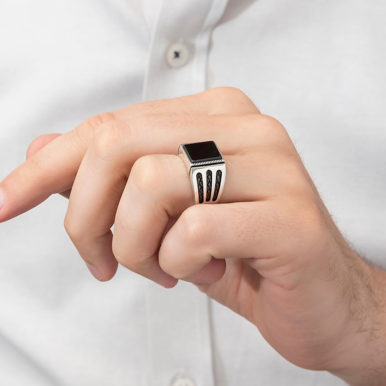 Grand Vizier's Black Aqeeq Ring