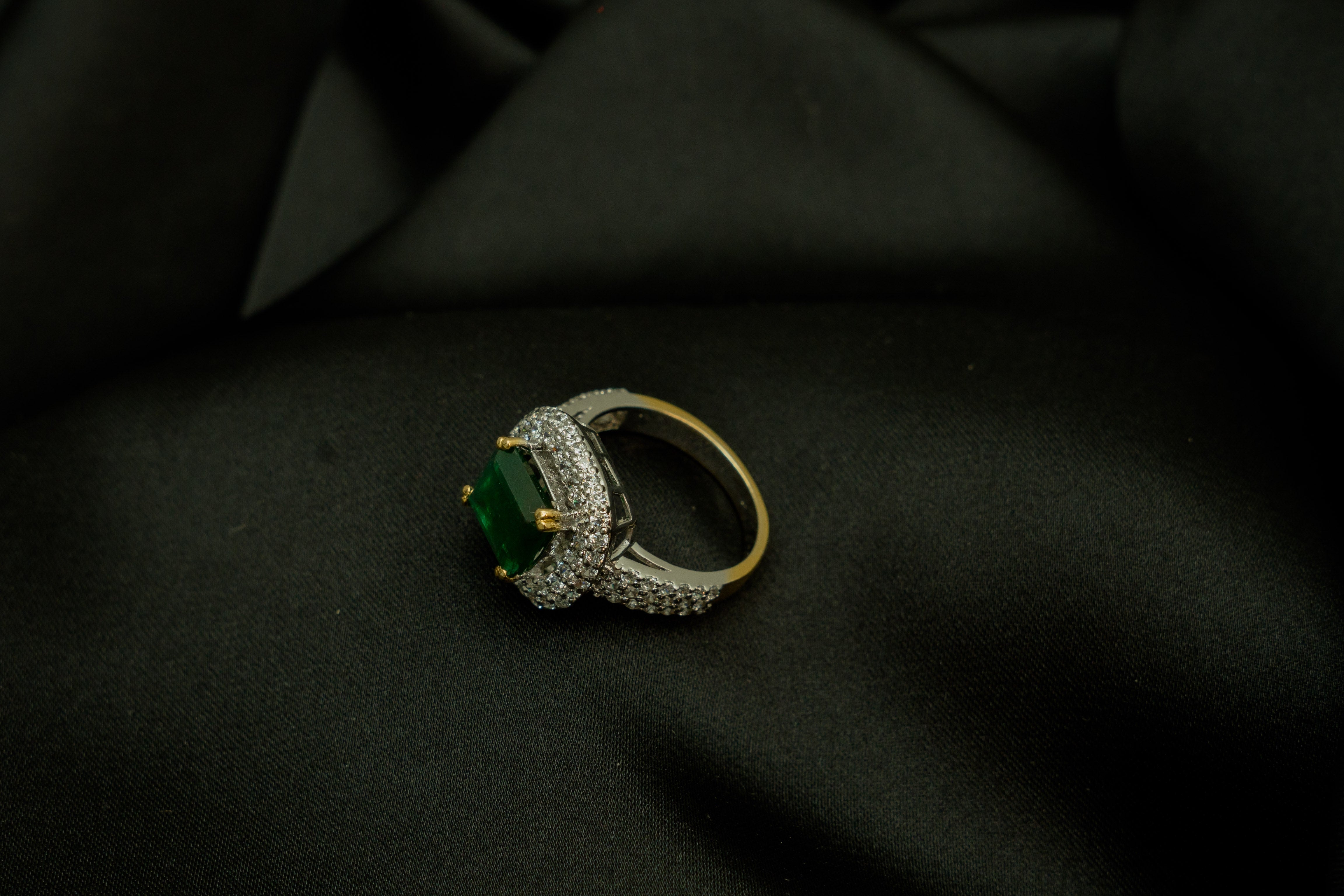 Diamonds Ring Premium look